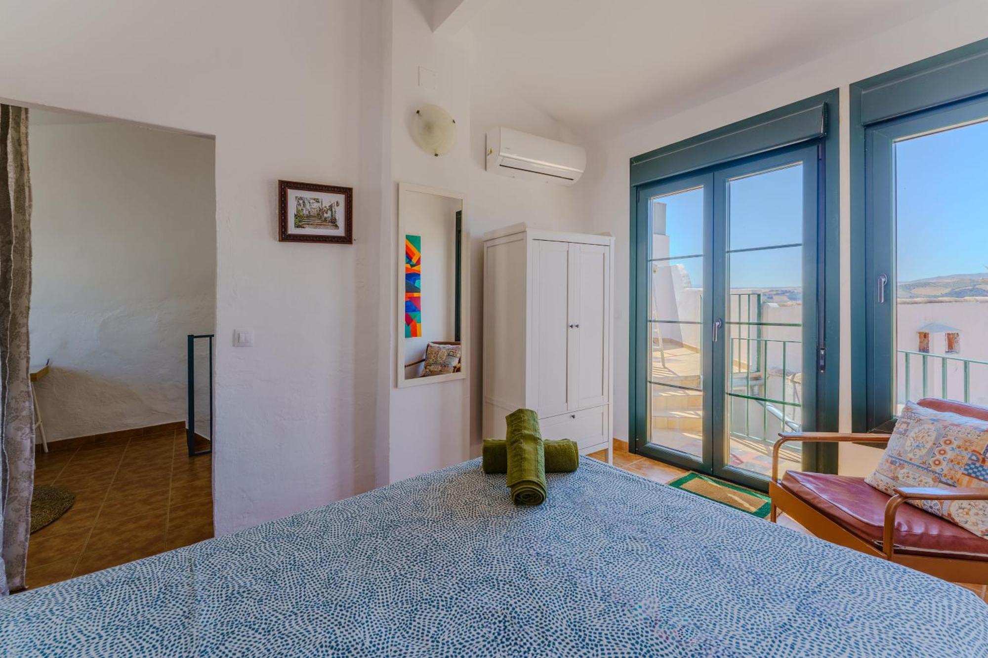 Casa Del Patito With Vista By Duckling Stays Olvera Exterior photo
